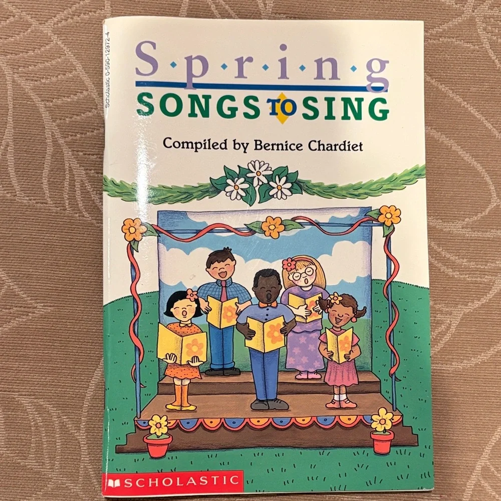 ~Scholastic~ Spring Songs to Sing Book - Multicolor